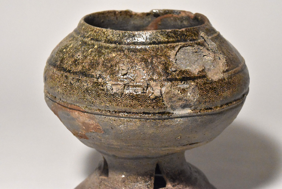 日本製新品新羅自然釉脚付壺（新羅時代） 須恵器